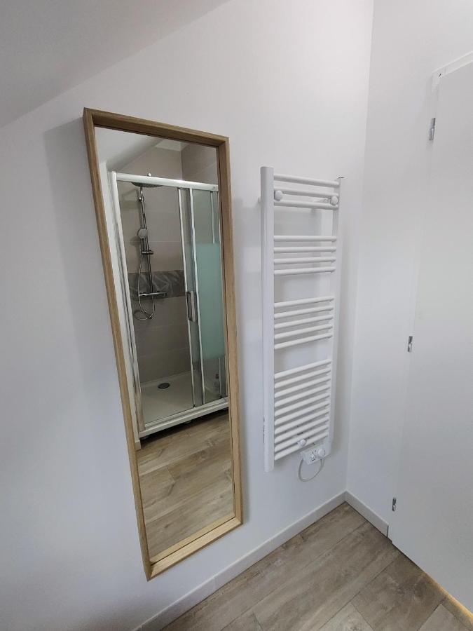 Appartement T3 "Yuca" Hyper Centre D'Ernee Exterior photo